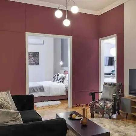 4 Travelers Apartment