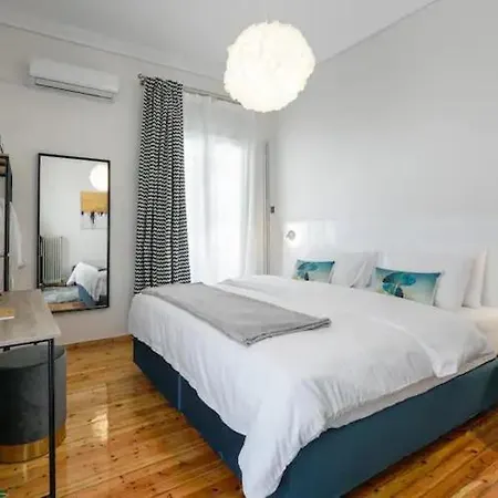 4 Travelers Apartment Thessaloniki