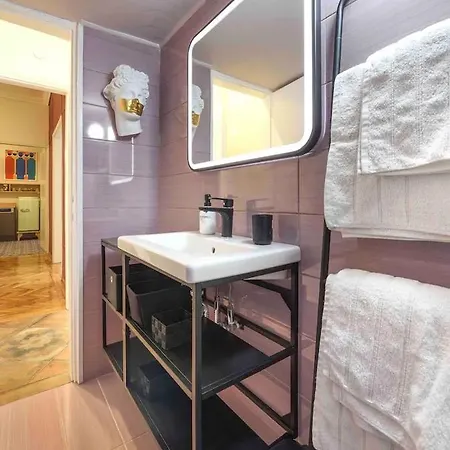 4 Travelers Apartment Thessaloniki